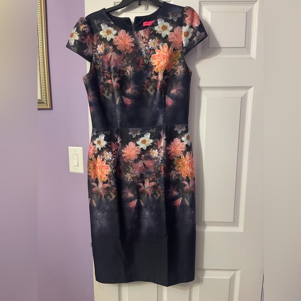 Betsy Johnson gorgeous floral dress